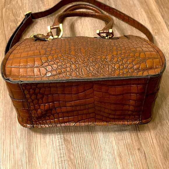 London Fog Croc embossed Faux Leather Satchel New - Picture 8 of 9